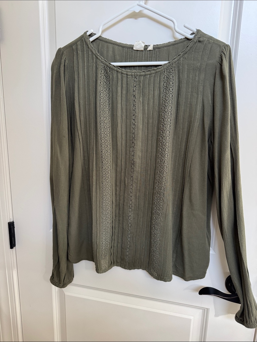 GAP Olive Lace-Trim Ribbed Long Sleeve Top‎